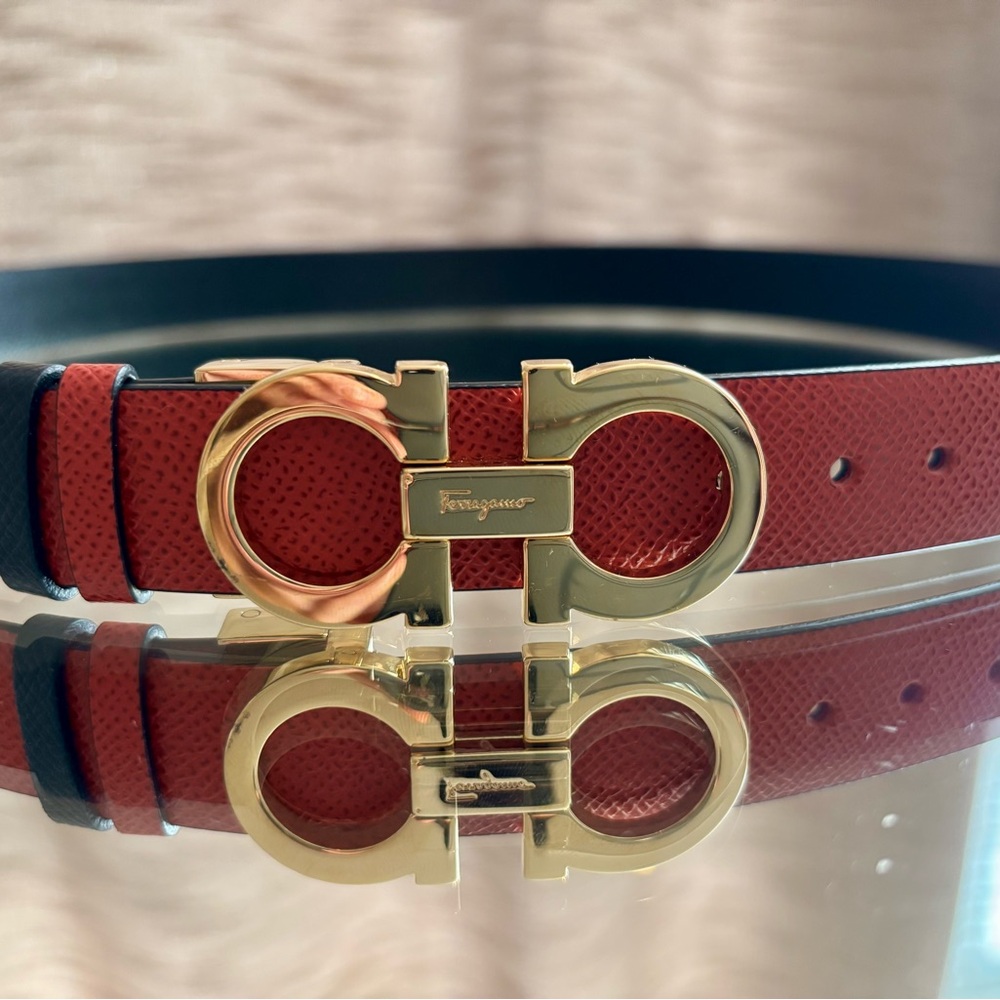 Salvatore Ferragamo Reversible & Adjustable Gancini Belt In Black/Red Leather